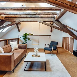 Jama - Grosses Design Apartment, Innenstadt, Wlan, Familie&gruppen Apartment